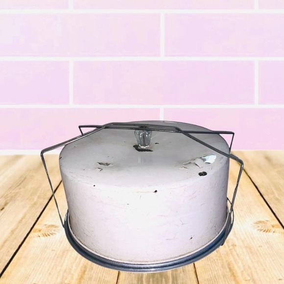 Vintage 1930’s Tin Cake Pie Carrier Holder Glass Knob Chippy - Picture 1 of 10
